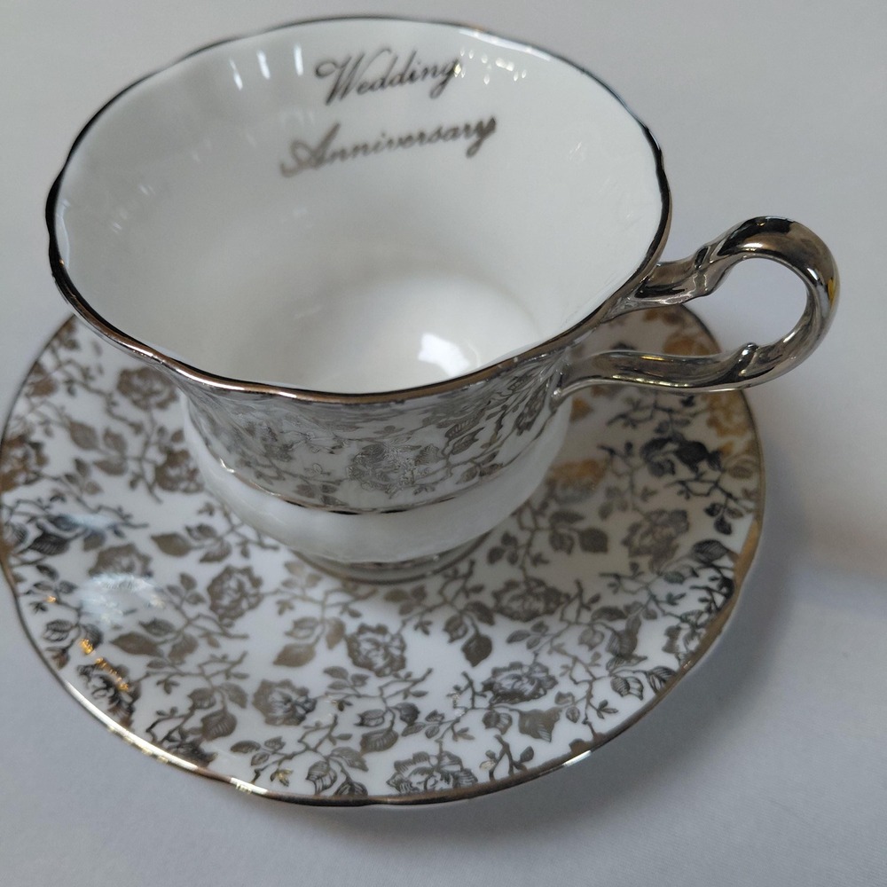 Vintage Royal Windsor Fine Bone China Silver Anniversary Tea Cup Saucer Set Engl